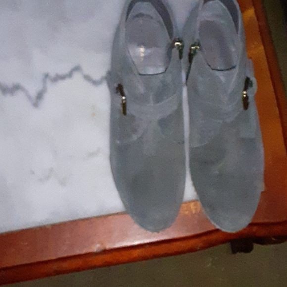 Franco Sarto suede wedge booties like new sz 7 - Picture 2 of 5